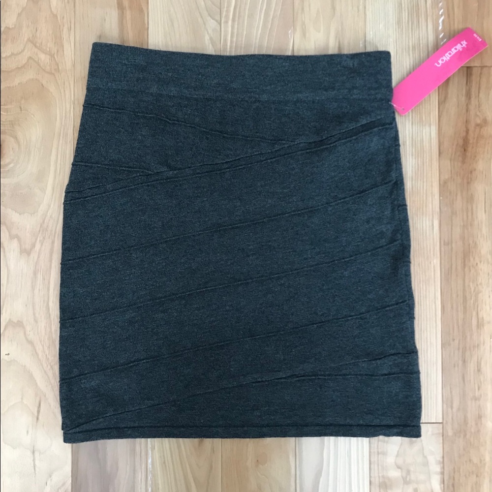 Grey pencil skirt